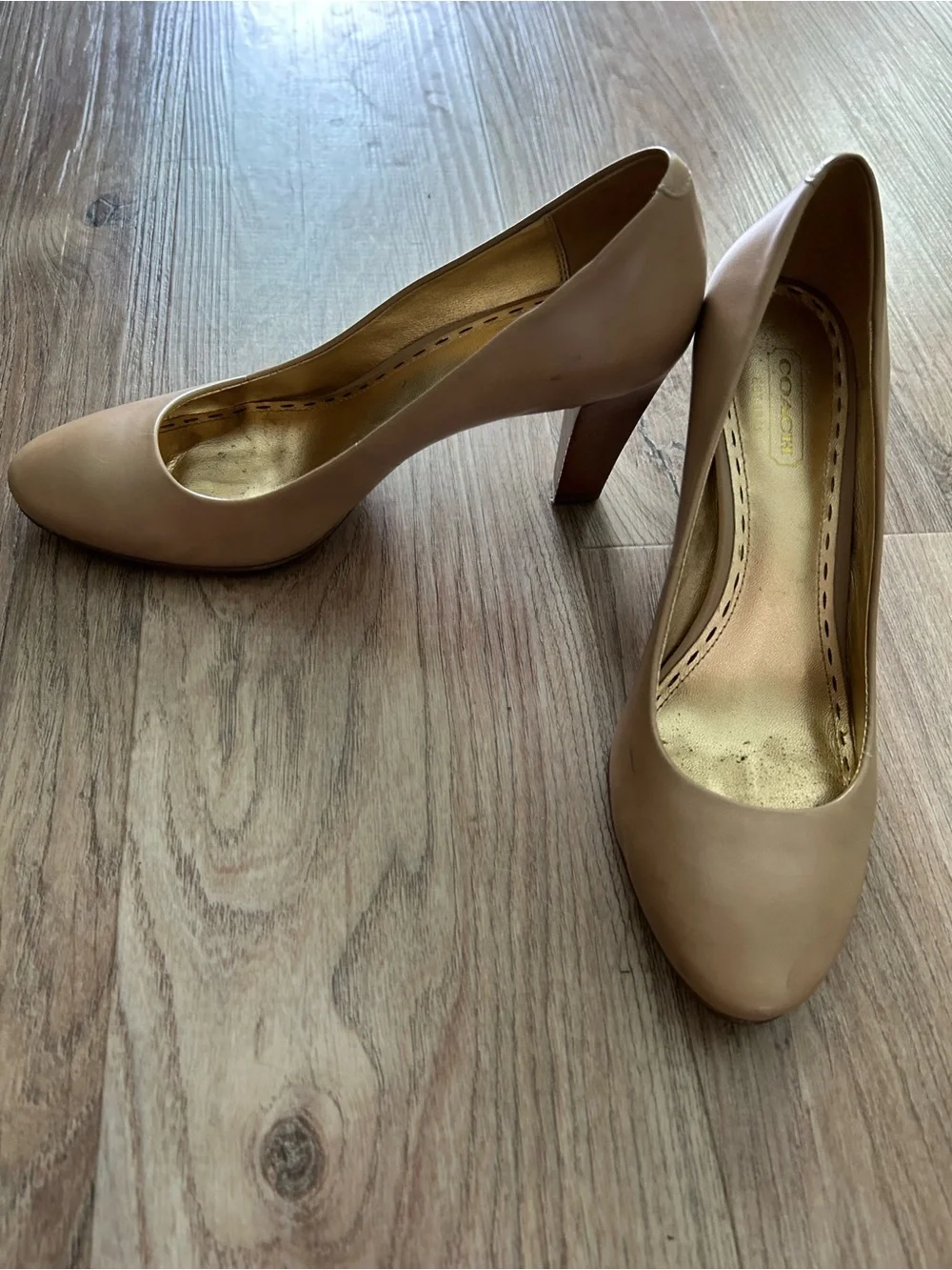 Coach Sheri pumps size 7.5